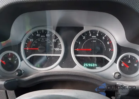 2007 Jeep Wrangler Unlimited Sahara z USA, uszkodzony, nr VIN 1J8GA591X7L155841